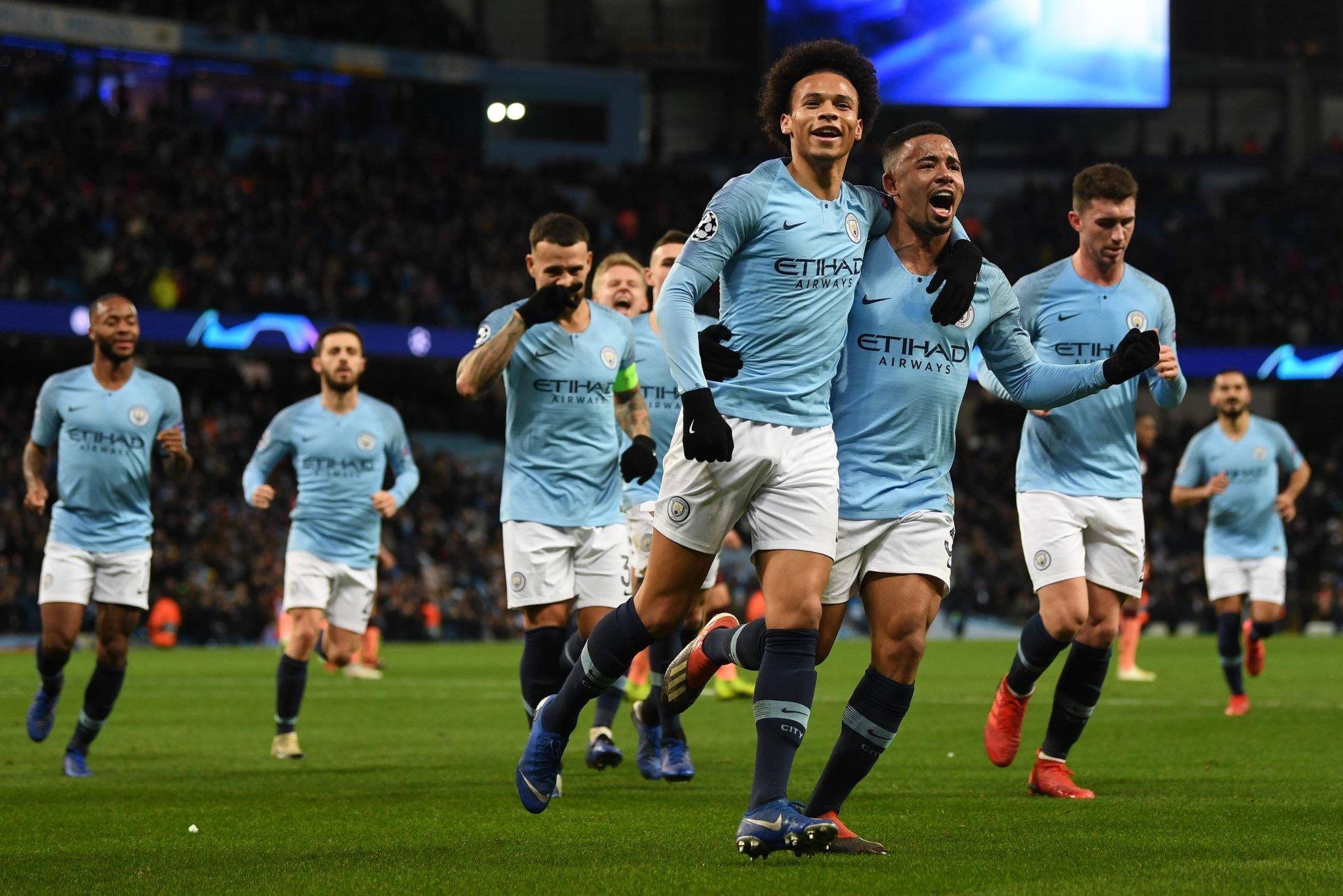 通过中场的 通过中场的